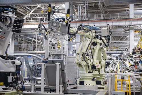 打卡長(zhǎng)安數(shù)智工廠 探秘長(zhǎng)安啟源e07的智造奧秘與數(shù)字技術(shù)服務(wù)